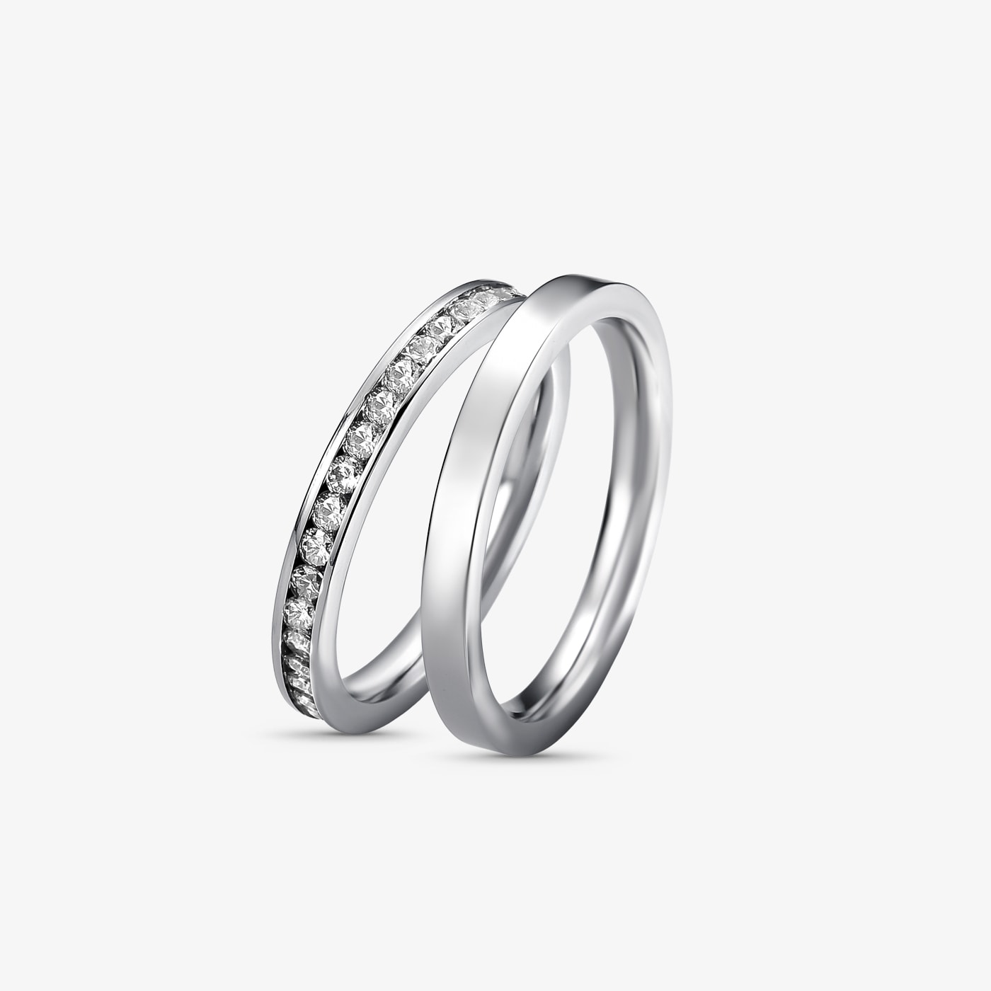 Alianças em prata, delicadas, modernas, cravejada, com pedra, compromisso, pode ser em prata fina ou mais bold 